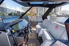 Купить яхту Not His - VANQUISH YACHTS в Shestakov Yacht Sales