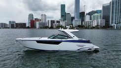 best yacht sales deals 2021 Monterey 378 Super Express - MONTEREY