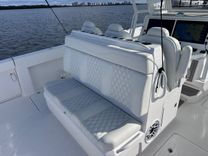 NO NAME INVINCIBLE - INVINCIBLE