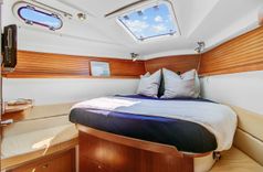 Buy a yacht Advocate 44