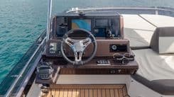 best yacht sales deals INFINITY 500 Fly