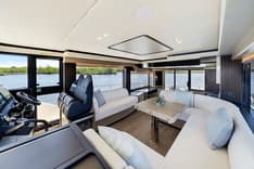 the best price on NAVETTA 53