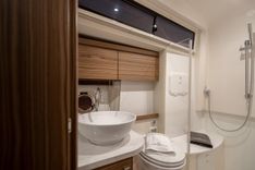 Buy a Greenline 40 Hybrid Yacht 40 at Shestakov Yacht Sales