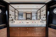 the best price on NAVETTA 75