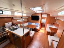 Chloe Brighid - Catalina Yachts