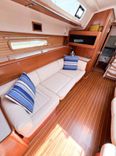 best yacht sales deals Chloe Brighid - Catalina Yachts