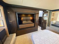 Buy a yacht 10009846 - Azimut Yachts