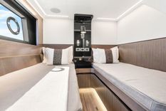 Buy a yacht 63 Indulgence 63