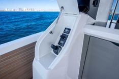 Buy a yacht 63 Indulgence - PEARL YACHTS