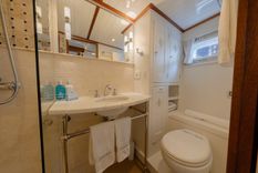 Buy a yacht SOMERSET - TRUMPY