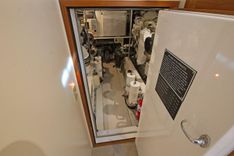 best yacht sales deals JUST RIGHT 2004