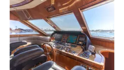 Продажа яхты MALOU