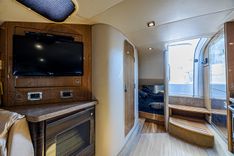 Buy a TNRD8470F213 400 Super Sport at Shestakov Yacht Sales