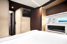 best yacht sales deals GRATITUDE 72