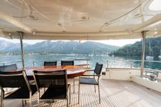 the best price on SENIOR S 2004