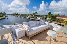 Buy a yacht CHANSON 1995