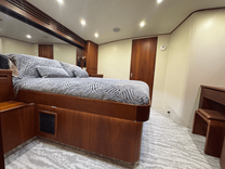 PIER PRESSURE 65 Convertible