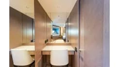 Buy a yacht 90 OCEAN ENCLOSED 2026