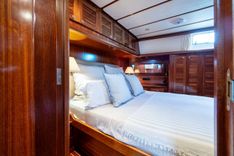 Buy a yacht NIU TRANQUIL 2008