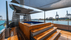 the best price on MIZU 2004