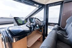 the best price on 52 FLY - Absolute Yachts