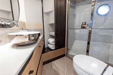 Buy a 52 FLY - Absolute Yachts at Shestakov Yacht Sales