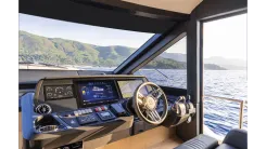 Buy a 60 FLY - Absolute Yachts at Shestakov Yacht Sales