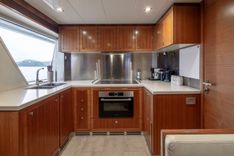 Купить яхту Navetta Crescendo 26 в Shestakov Yacht Sales