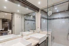 the best price on Fine Seas-Onings - Marquis