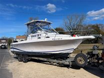 the best price on 30' Pro-Line 2004 30 Walk