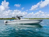 Купить яхту Trigger - Midnight Express Powerboats в Shestakov Yacht Sales