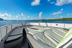 Лучшая цена на Trigger - Midnight Express Powerboats