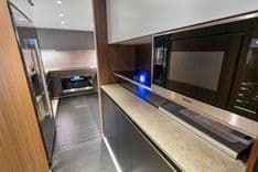 RANDY BETH - Custom Line