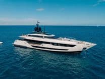 RANDY BETH - Custom Line