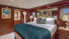 RELENTLESS yacht sale