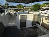 Купить яхту LUCKY STARS 1990 в Shestakov Yacht Sales