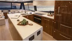 the best price on 64 SPORTS MOTOR YACHT SERIES 2 64