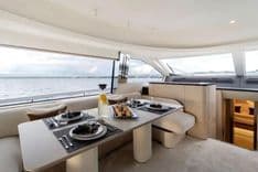 Azimut Fly 68