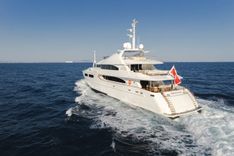 best yacht sales deals Titian Pearl 140