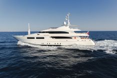 the best price on Titian Pearl 2001