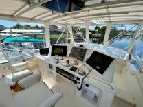 Купить яхту Islander 7 - Bertram Yacht в Shestakov Yacht Sales