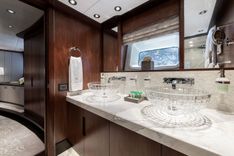 the best price on Dakota 2006