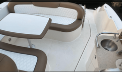 Купить яхту Sundancer 310 310 в Shestakov Yacht Sales