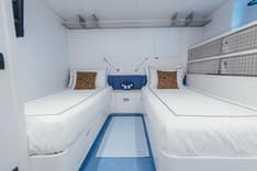 Лучшая цена на LADY IN BLUE 134