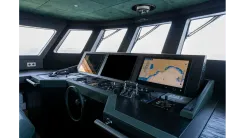 BEE EXPLORER - CUSTOM