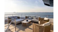 best yacht sales deals BEE EXPLORER - CUSTOM