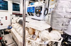 Buy a yacht Misty K - Sunseeker