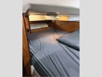 Buy a 34' Hunter 2000 340 at Shestakov Yacht Sales