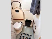 Buy a 34' Hunter 2000 340 2000 at Shestakov Yacht Sales