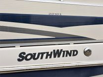best yacht sales deals 21' Bennington 2007 Southwind 2010 L 21